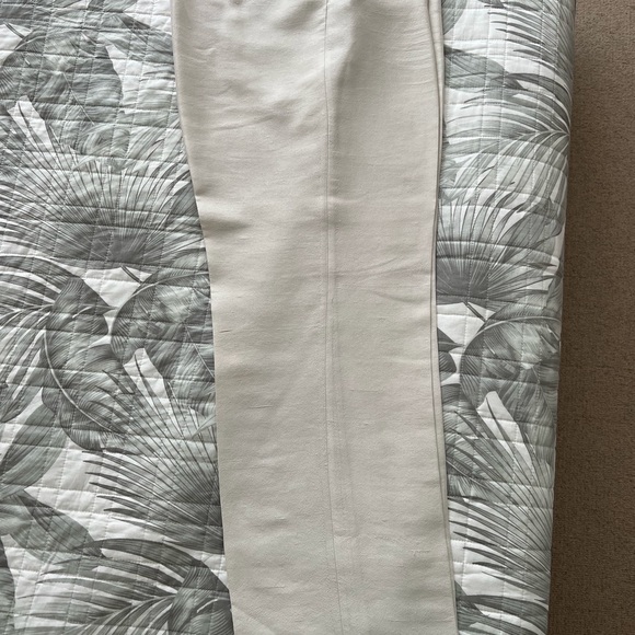 Silk pants in petite by Eileen Fisher. Perfect for summer! - Picture 2 of 4